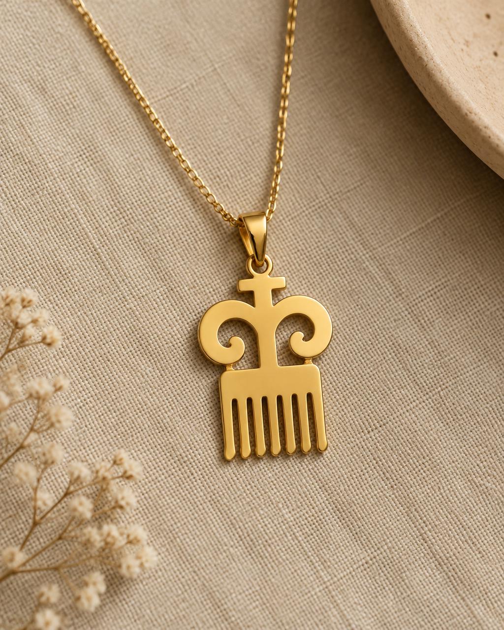 Duafe Comb Pendant Necklace